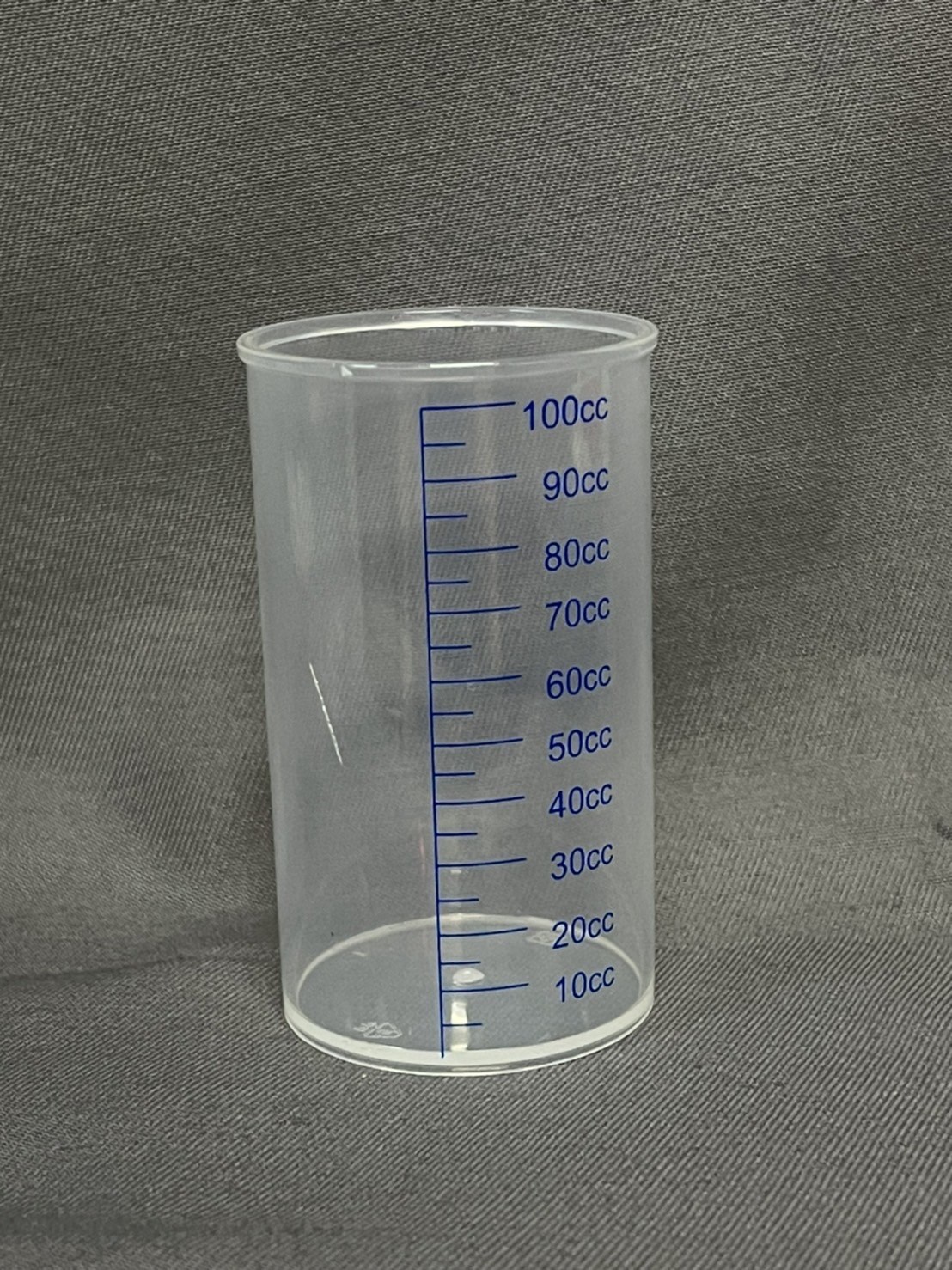 R-02 100ccPP有蓋量杯