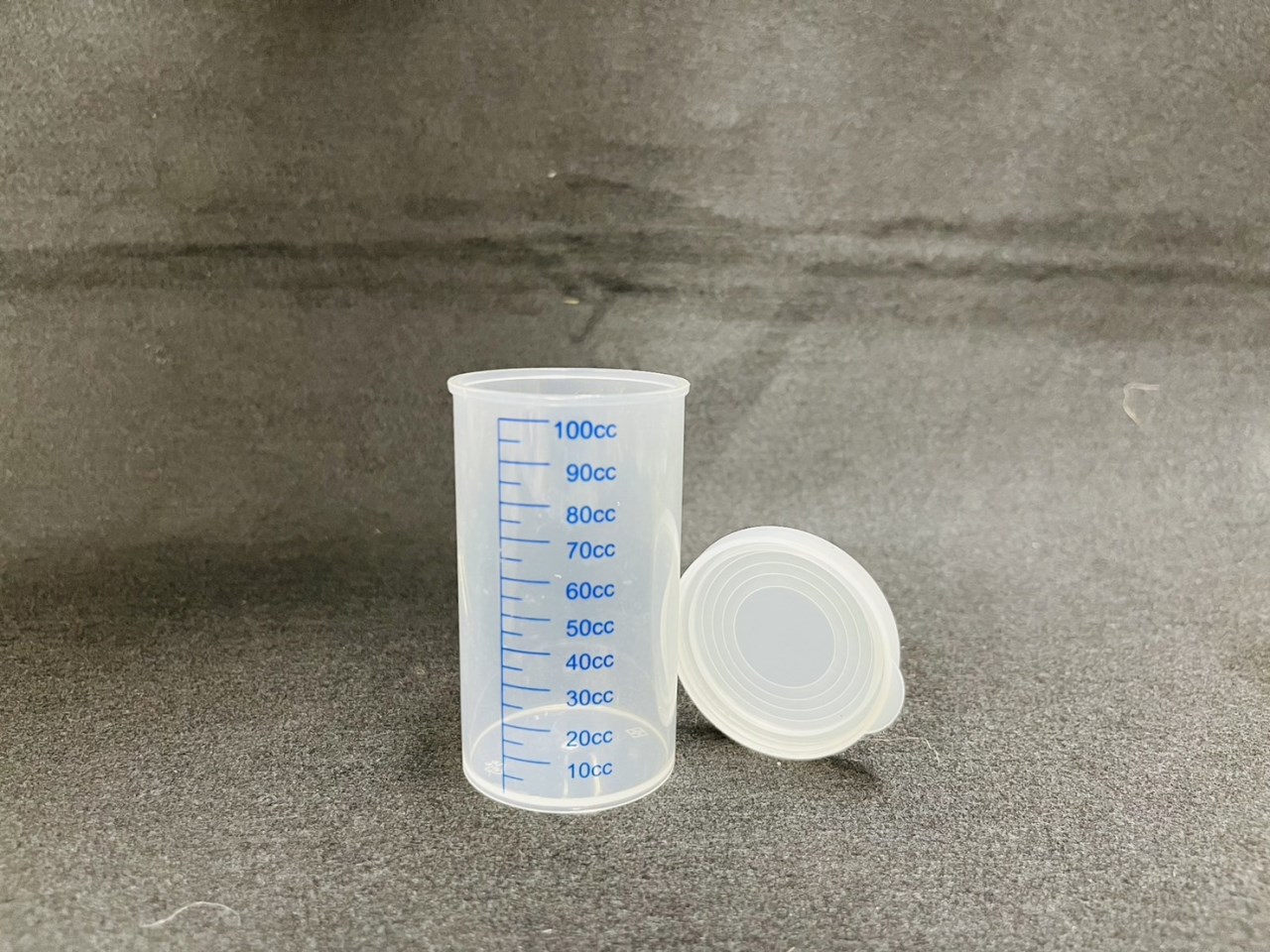 R-02 100ccPP有蓋量杯