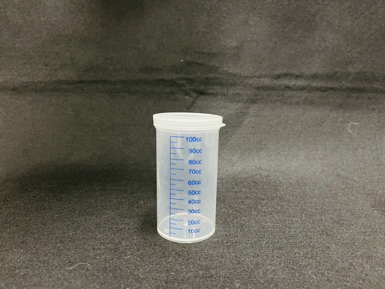 R-02 100ccPP有蓋量杯