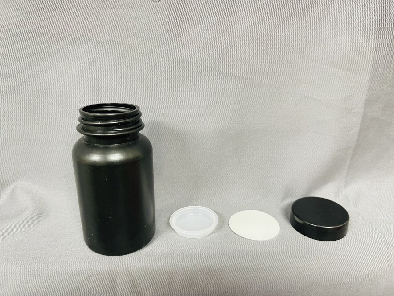 D-01-2廣口黑色瓶250cc(附內塞)