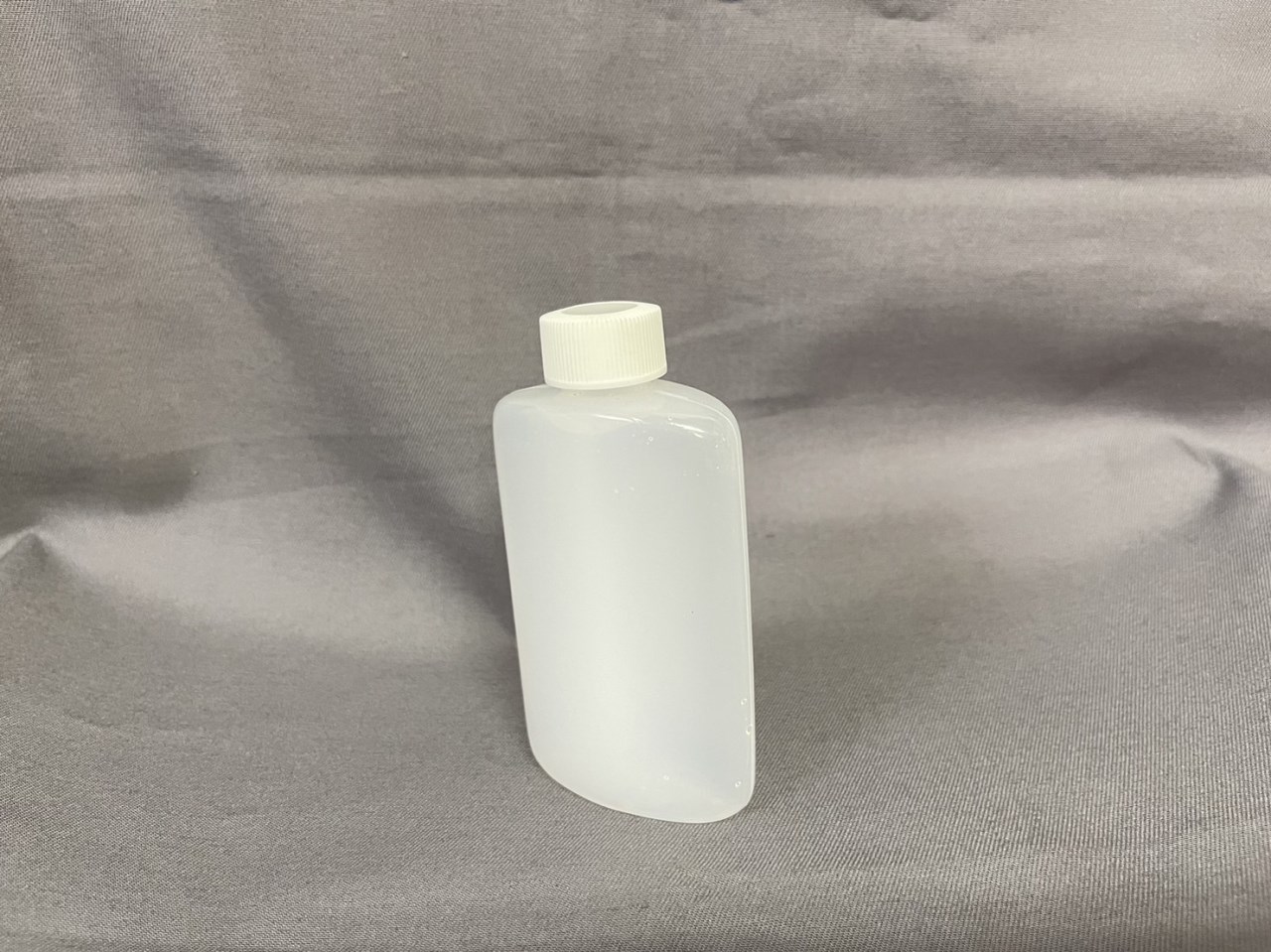 J-45扁瓶80cc 