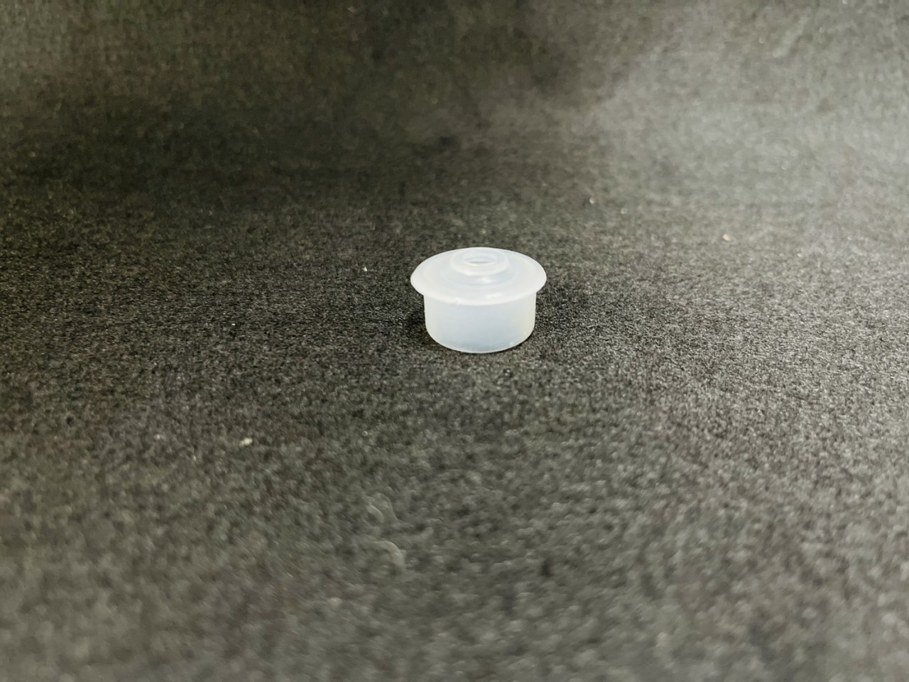 18-6號有孔內塞